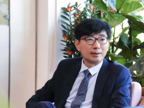 幫漁船找魚群、把黑白相片變彩色...AI應用要導入百工百業！產發署長邱求慧：拚4年培育8萬名即戰力